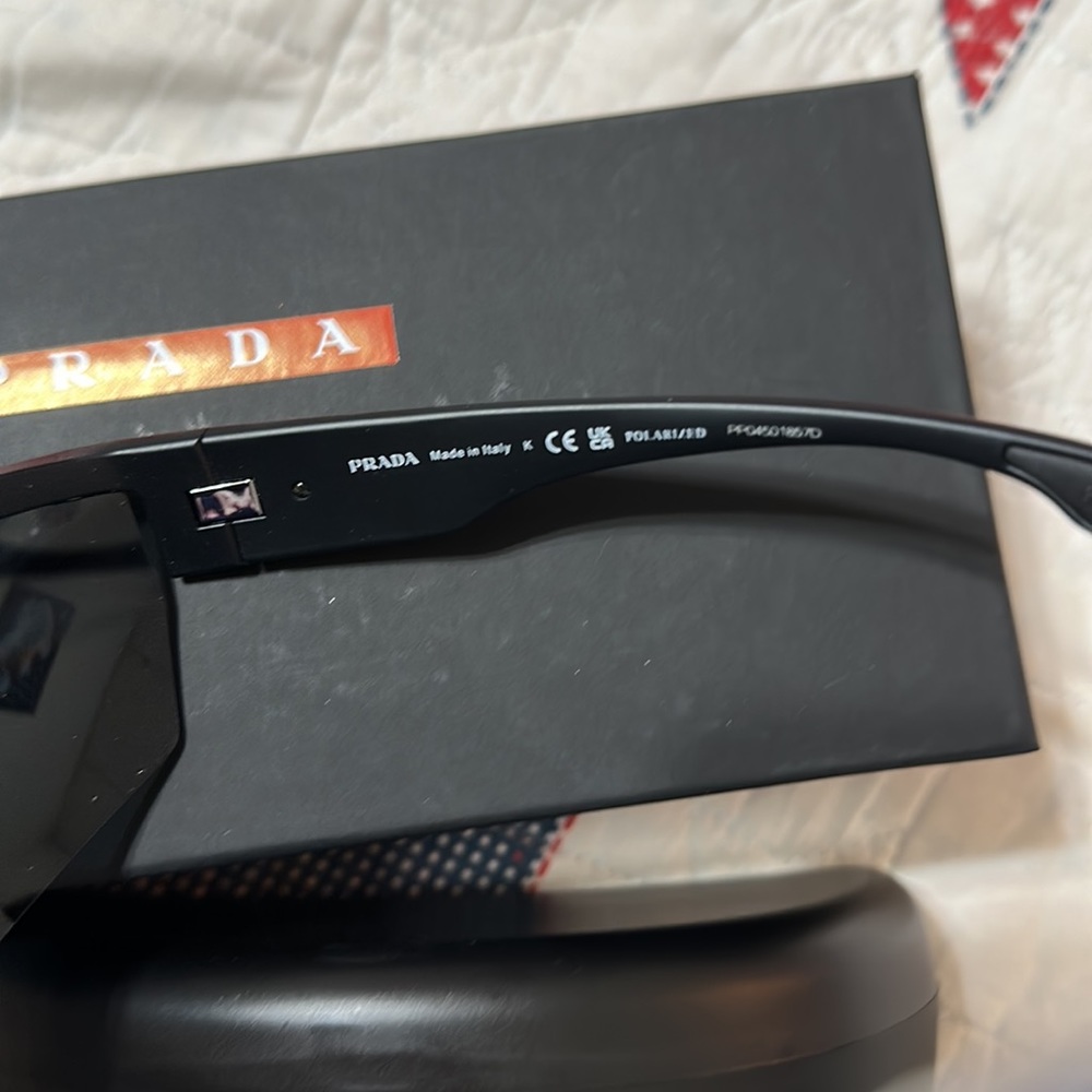 PRADA SUNGLASSES - Picture 7 of 8
